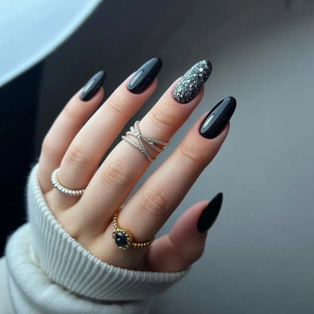Sparky Night Black Nails